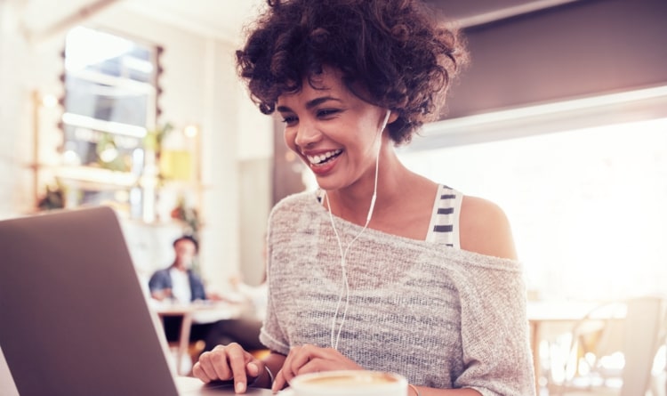 What To Look For in B2B E-commerce Platforms